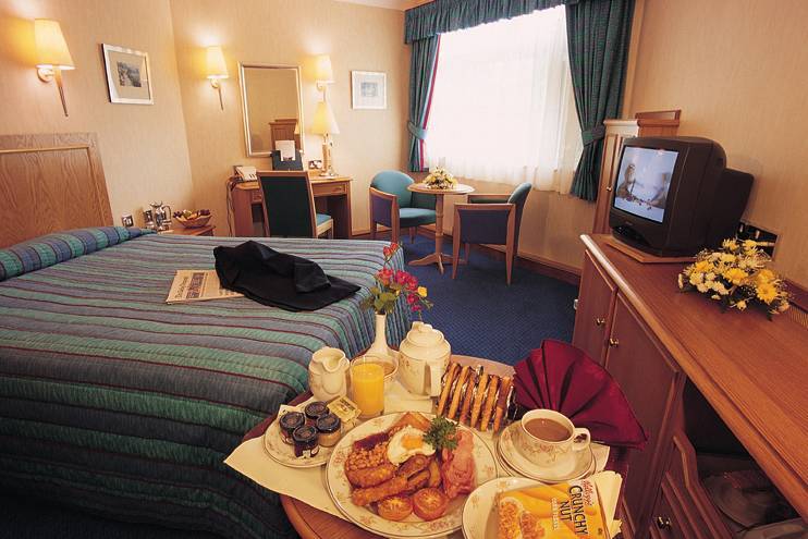 Leonardo Hotel チェルトナム エクステリア 写真